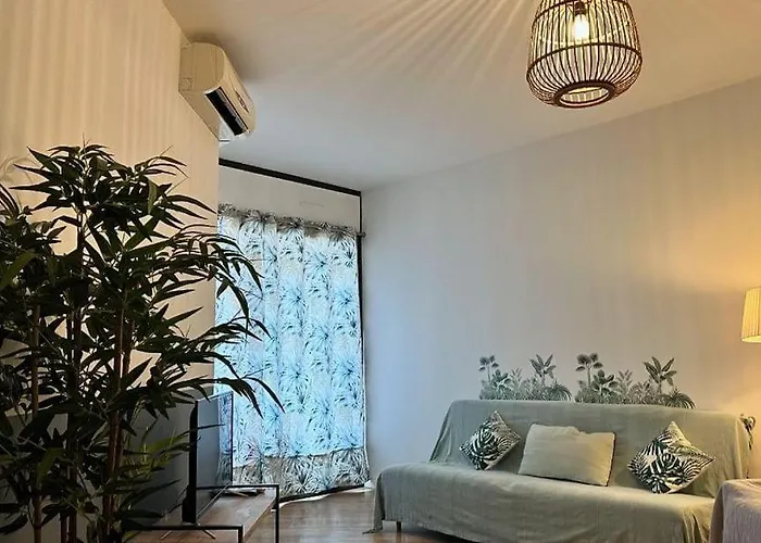 Pied Dans L'eau - Wifi- Piscine 아파트